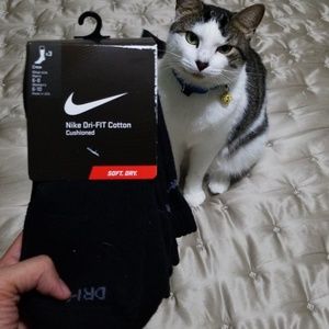 Nike dri-fit crew socks x3
